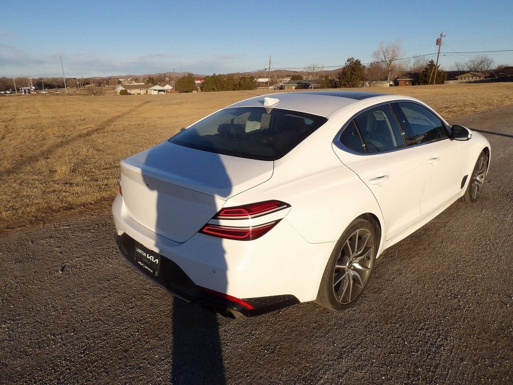 2022 Genesis G70 2.0T