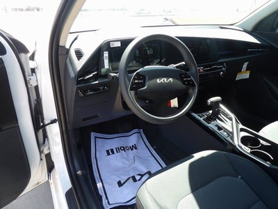 2025 Kia Niro LX