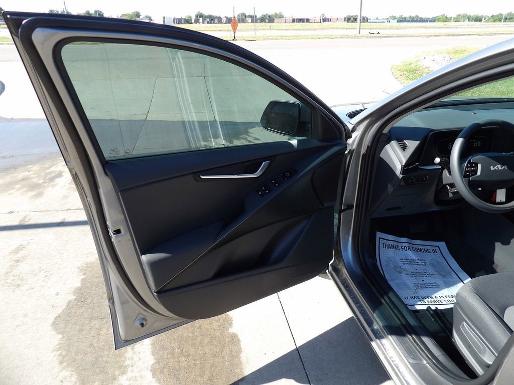 2026 Kia Niro LX