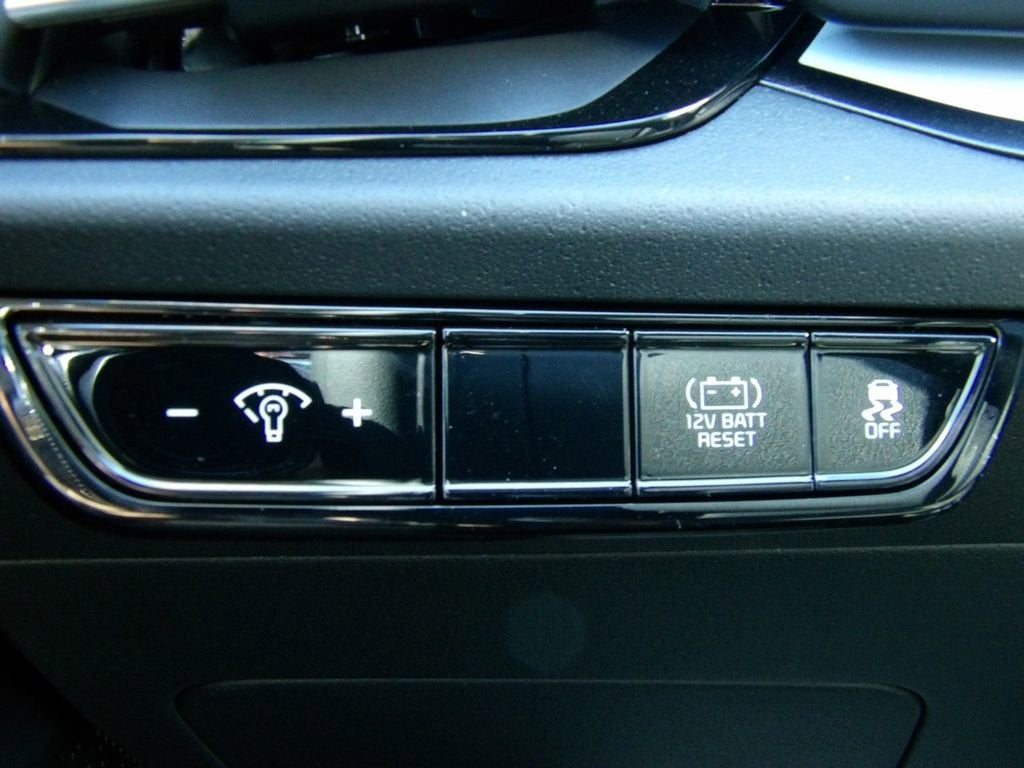 2026 Kia Niro LX