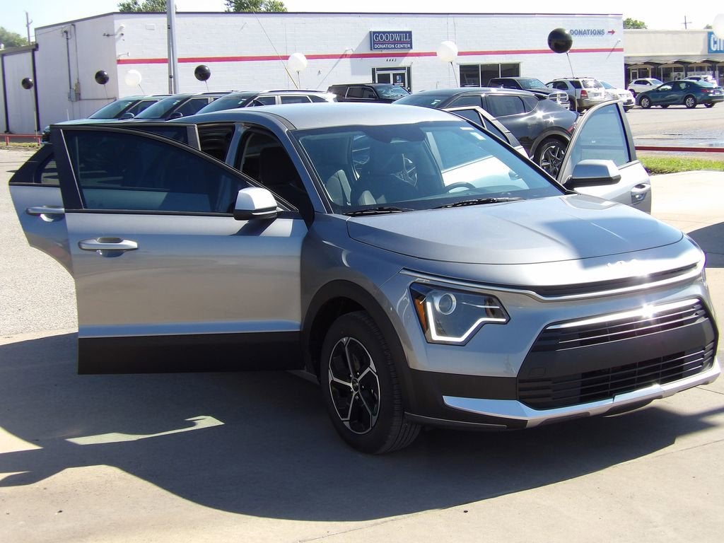 2026 Kia Niro LX