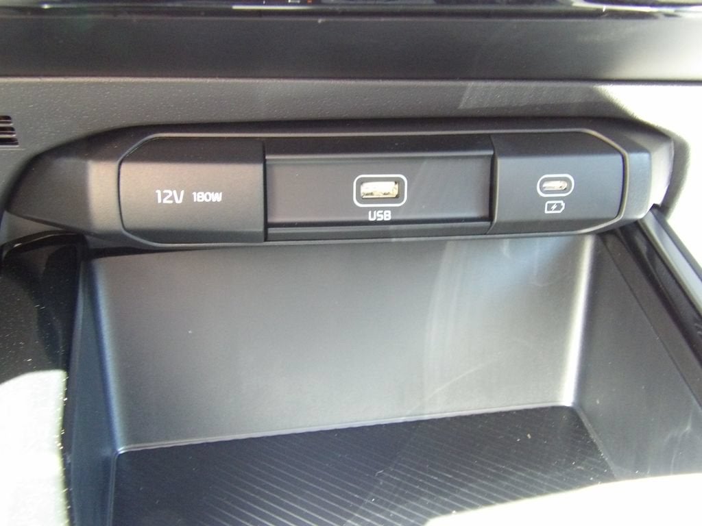 2026 Kia Niro LX