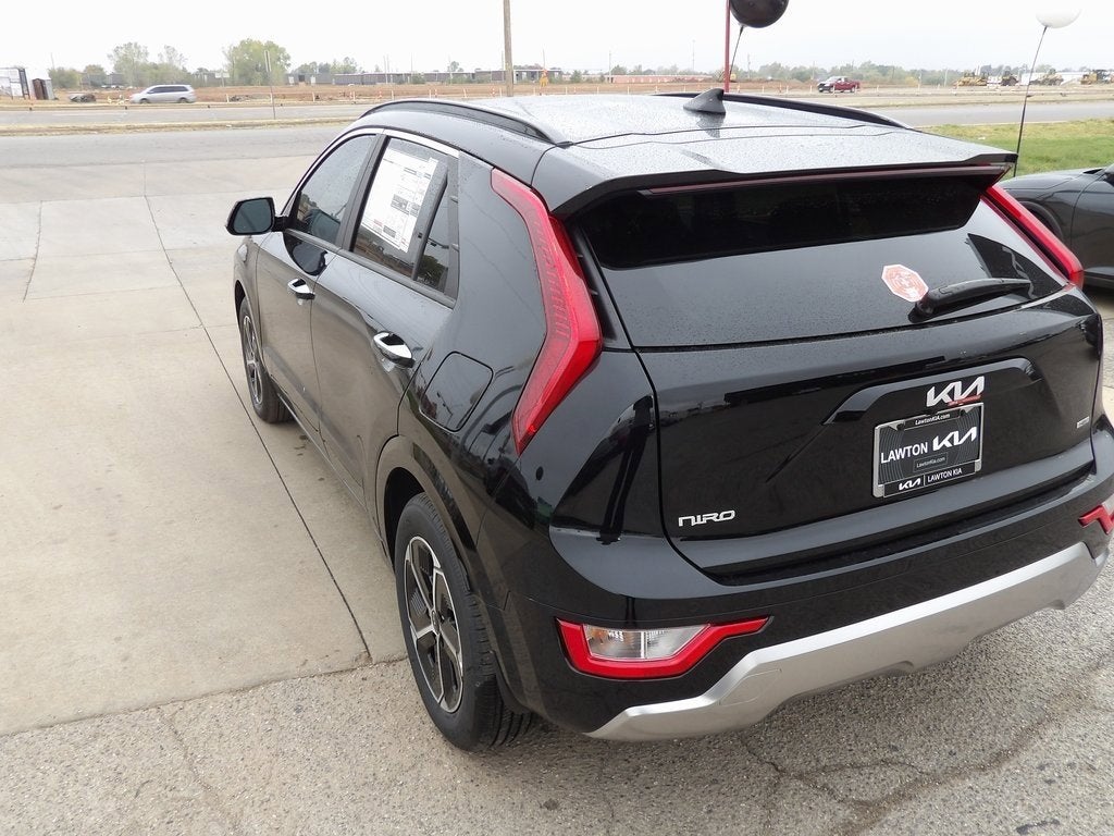 2025 Kia Niro SX