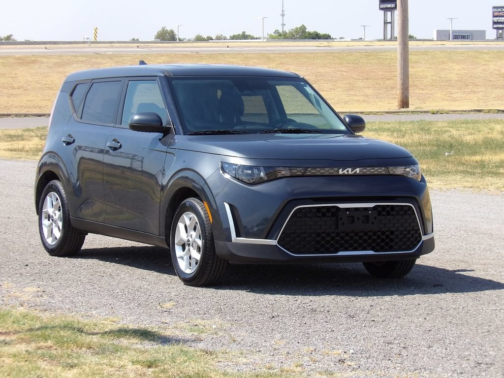 2024 Kia Soul LX