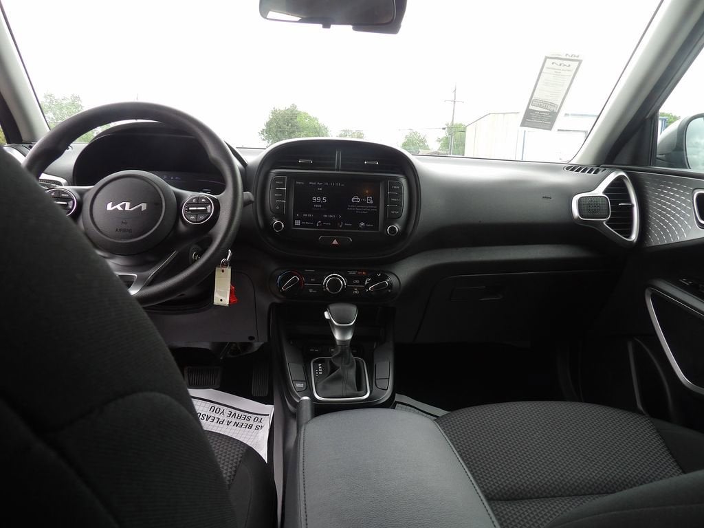2024 Kia Soul LX