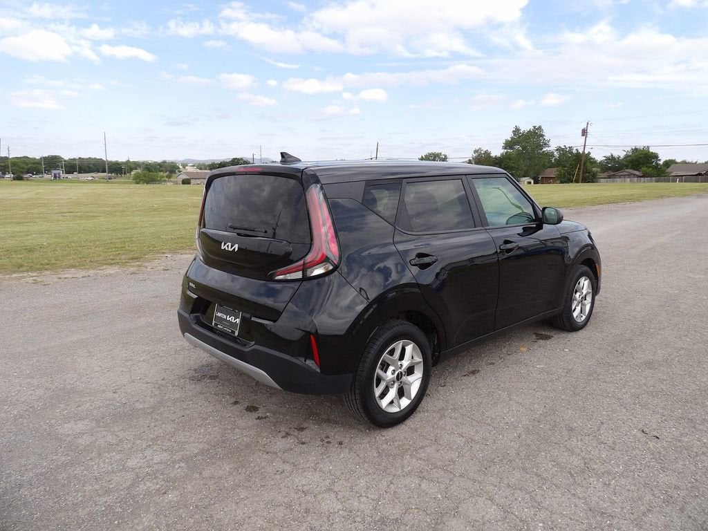 2024 Kia Soul LX