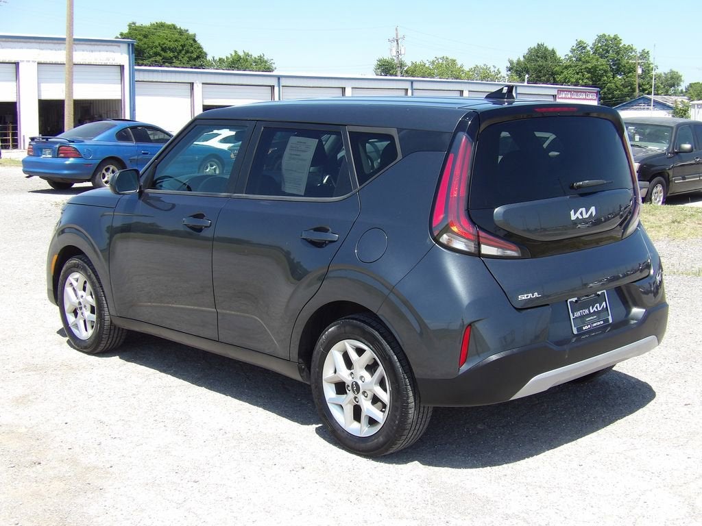 2024 Kia Soul LX