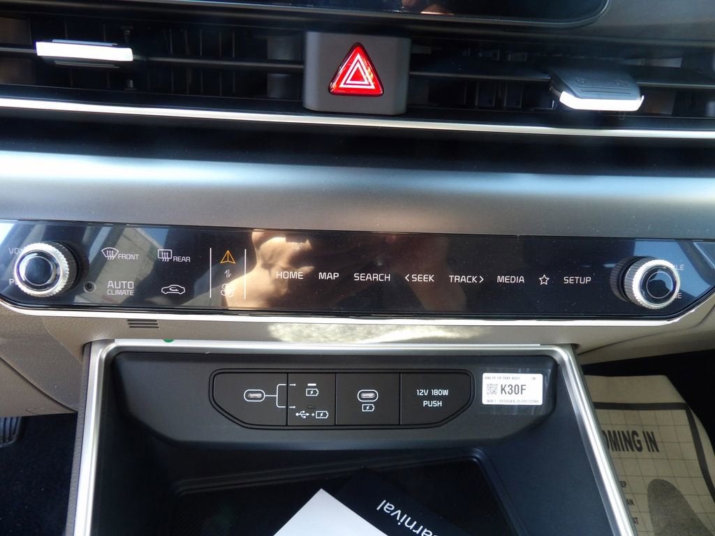 2026 Kia Carnival LXS