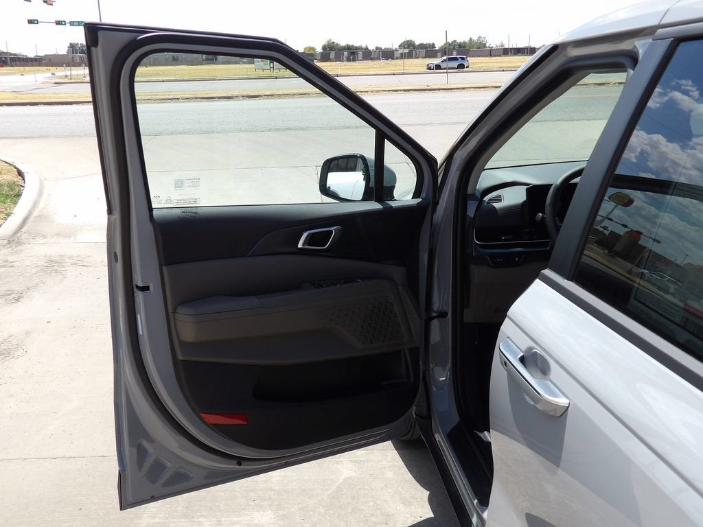 2027 Kia Carnival LXS