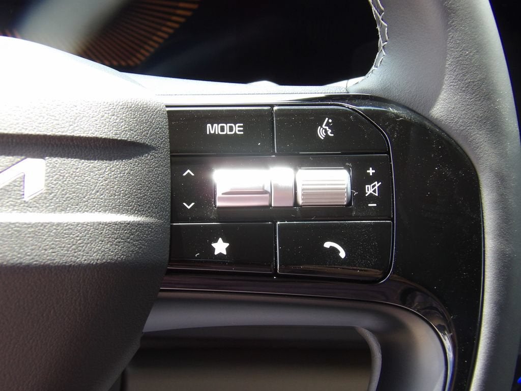 2027 Kia Carnival LXS