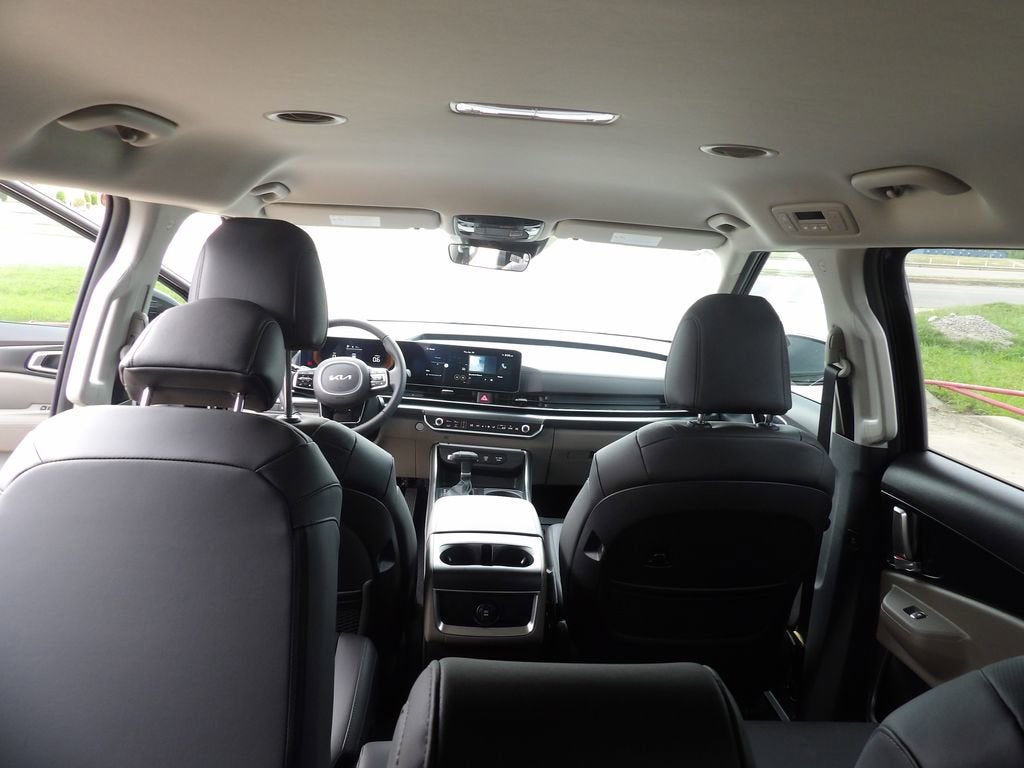 2026 Kia Carnival LXS