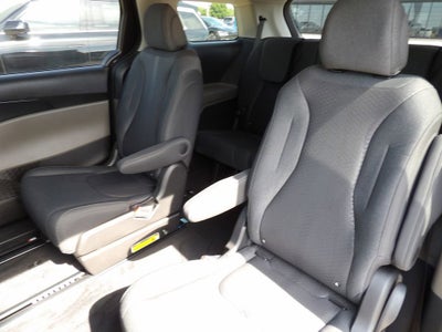 2026 Kia Carnival LX