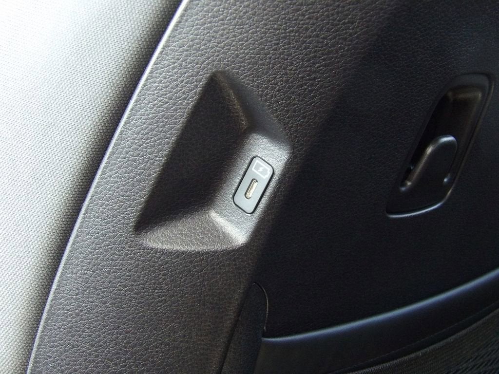 2026 Kia Carnival LX