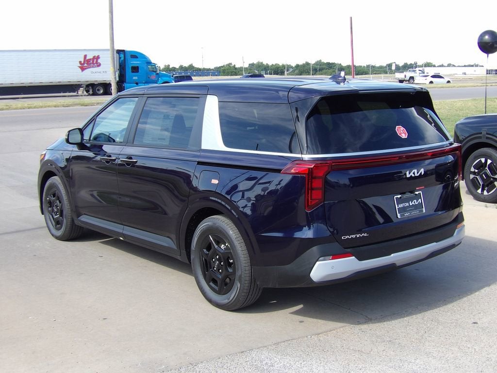 2026 Kia Carnival LX