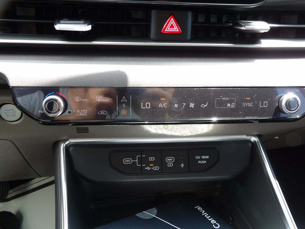 2026 Kia Carnival EX