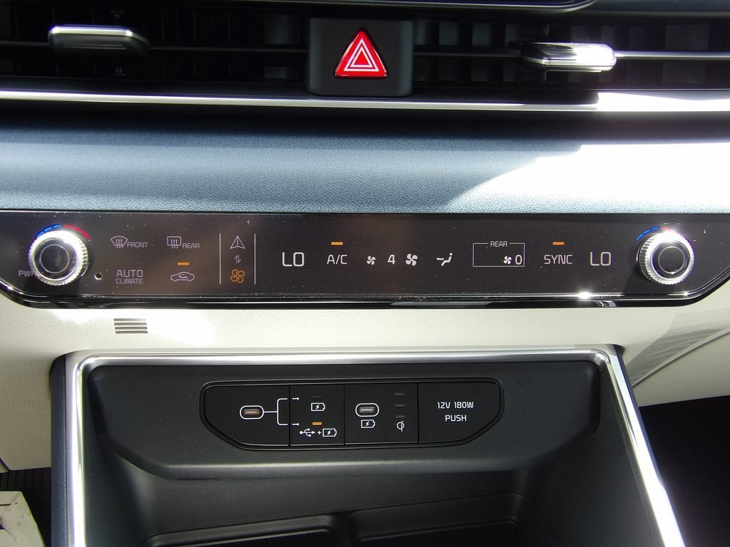 2026 Kia Carnival EX