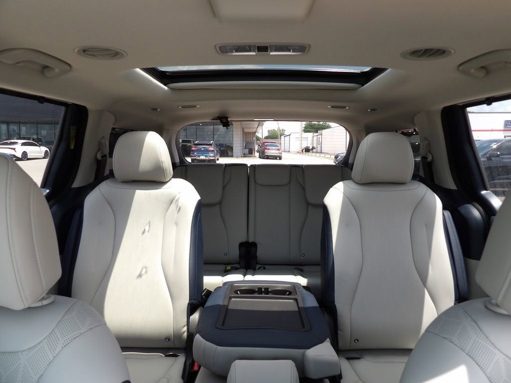 2026 Kia Carnival SX