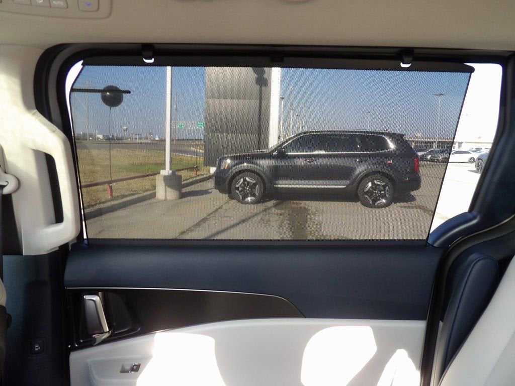 2026 Kia Carnival SX