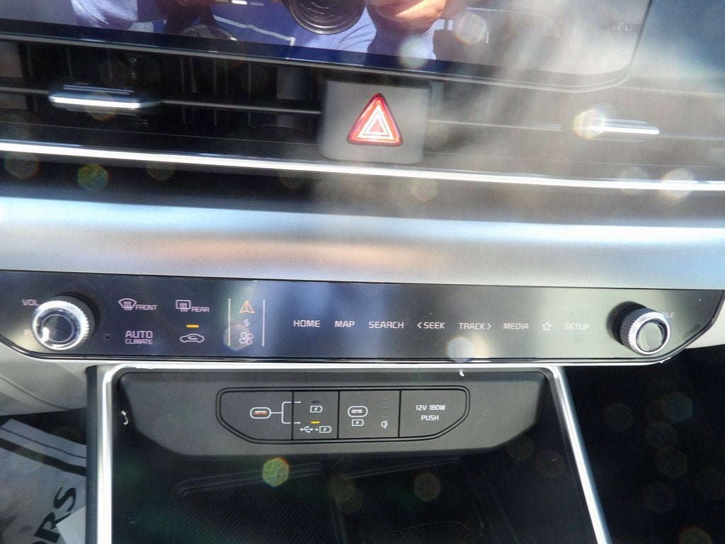 2026 Kia Carnival SX