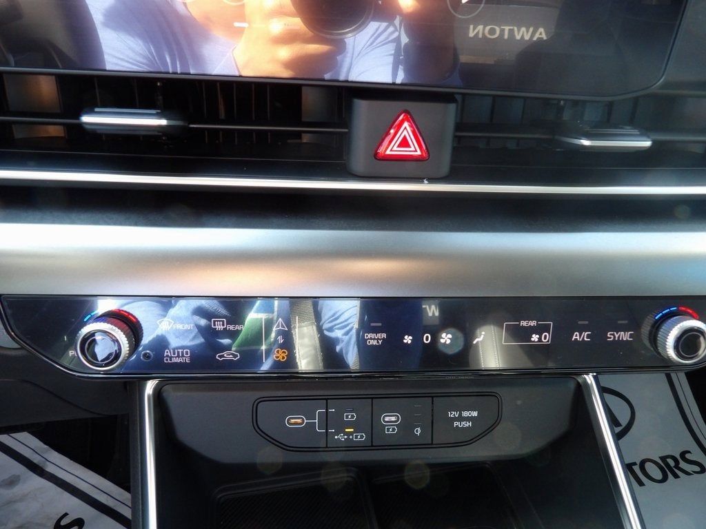 2026 Kia Carnival Hybrid SX